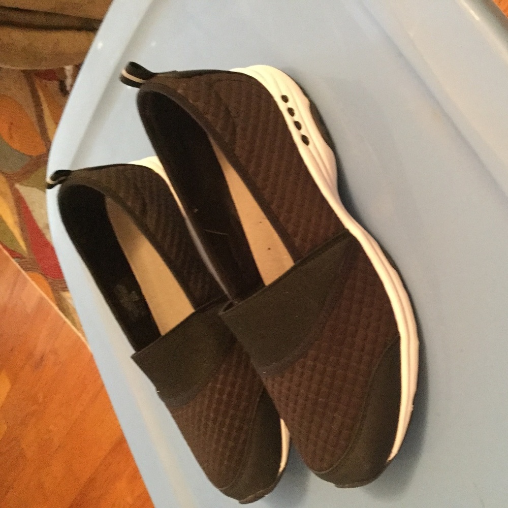Easy Spirit Shoes